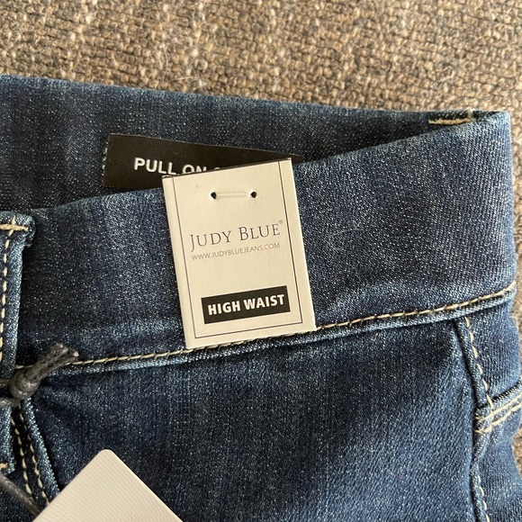 NWT Judy Blue Shorts - Picture 2 of 7